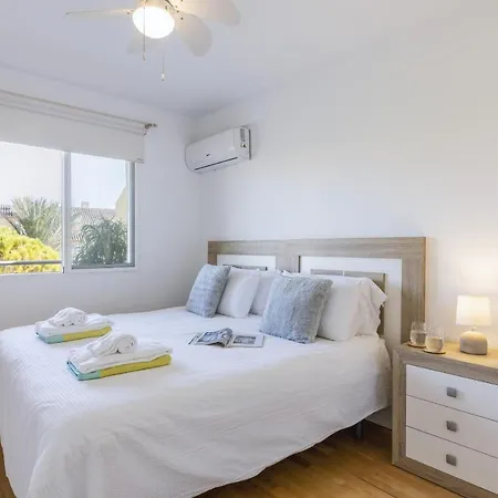 Isleta Marina Apartman *